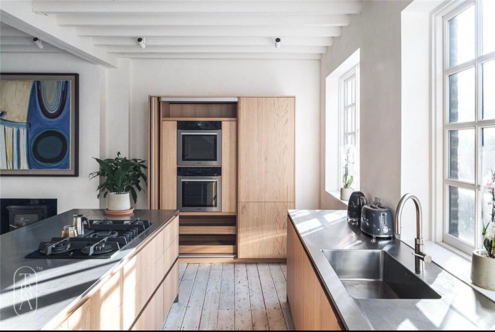 Galley Kitchen - Loft