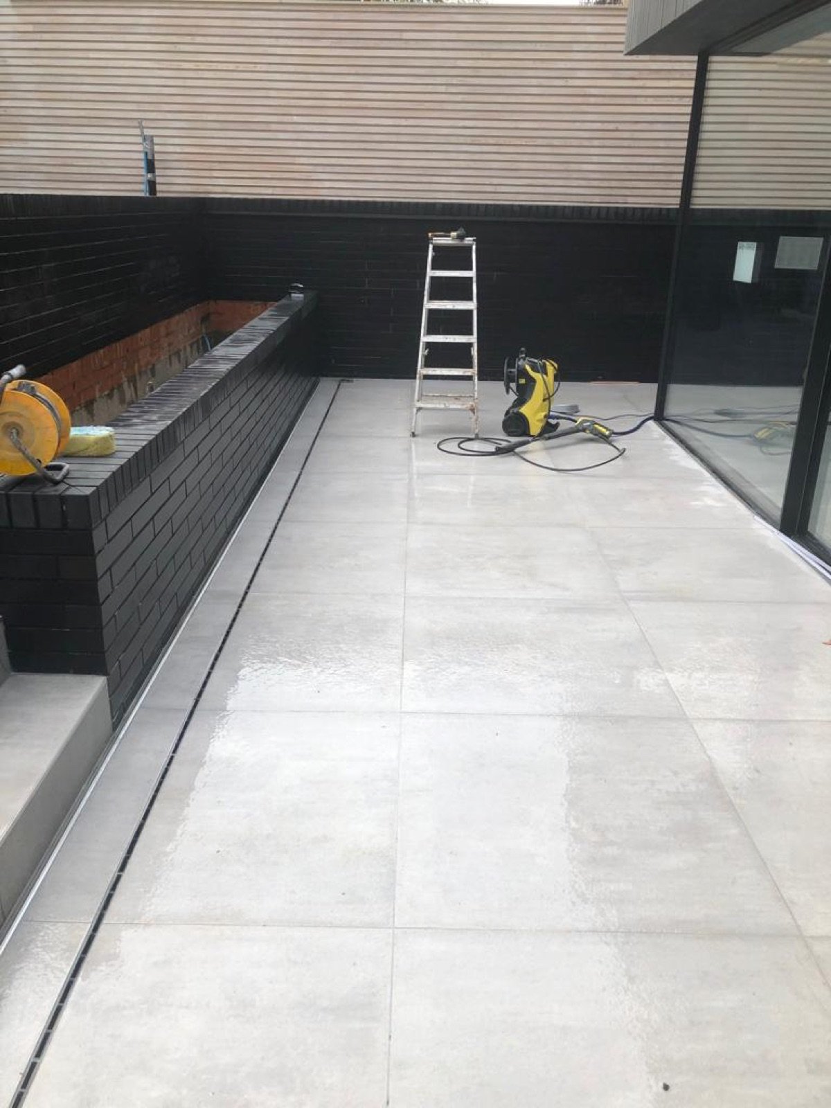Rooftop Terrace - Finishing